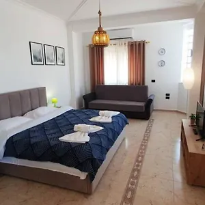 Wonderful Rooftop Guest house Tirana